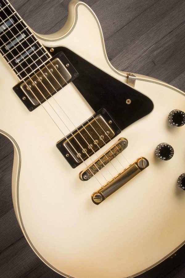 USED - Gibson Les Paul Custom Standard - 2002 Alpine White on Sale