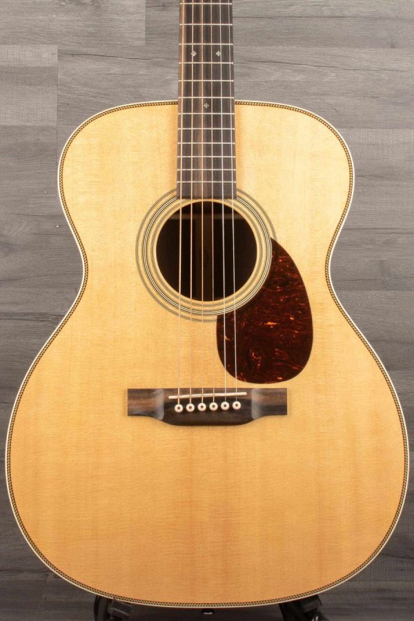 USED - Martin OM28 with Fishman Aura VT Enhance Acoustic Guitar Fashion