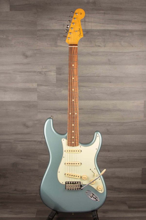 USED - Fender Vintera  60s Stratocaster Ice Blue Metallic Supply