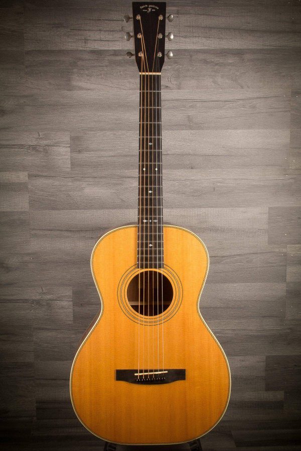 USED - Furch 00M33Sr Acoustic Guitar on Sale