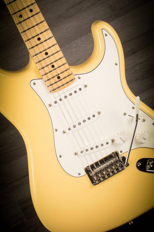 USED - Fender Player Series Stratocaster - Buttercream on Sale